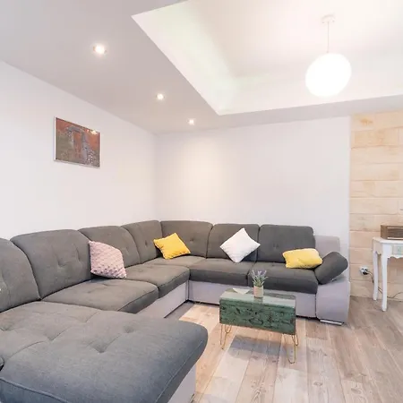 Strikina Kuca Slivno (Split-Dalmatia)