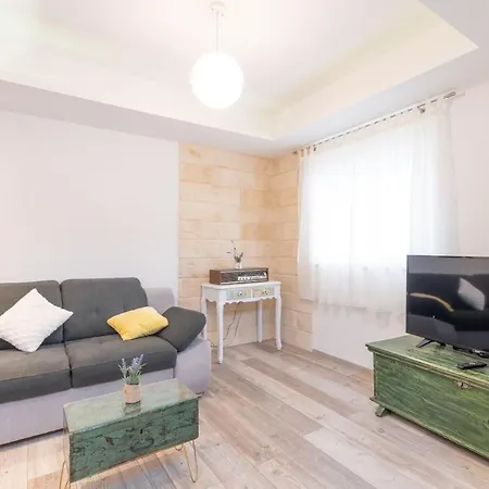 Strikina Kuca Slivno (Split-Dalmatia)