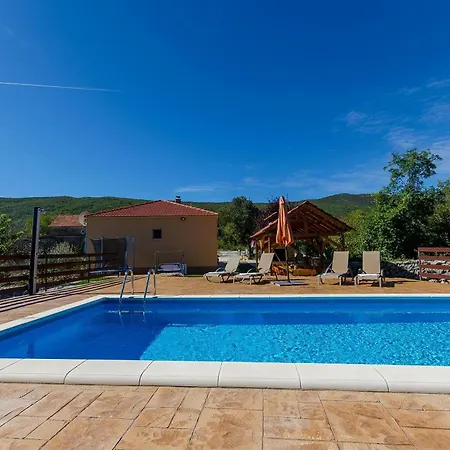 Вилла Strikina Kuca